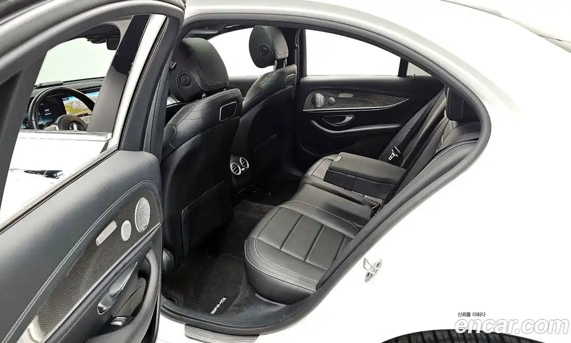 Mercedes-Benz E-Class 2019 2.0 Автомат в Москве № 764670, фото 11