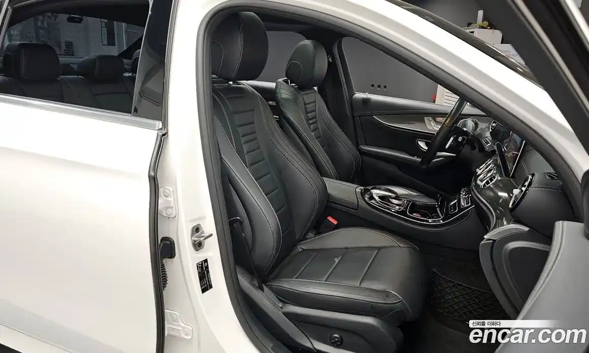 Mercedes-Benz E-Class 2019 2.0 Автомат в Москве № 764670, фото 12