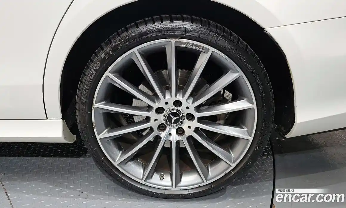 Mercedes-Benz E-Class 2019 2.0 Автомат в Москве № 764670, фото 5