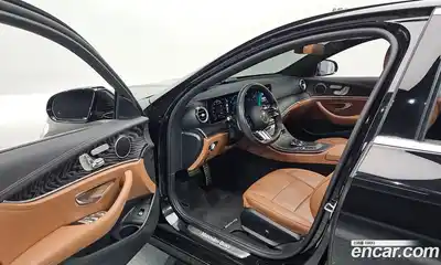 Mercedes-Benz E-Class 2021 1.9 Автомат в Москве № 764774, миниатюра 11