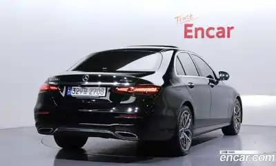 Mercedes-Benz E-Class 2021 1.9 Автомат в Москве № 764774, миниатюра 2