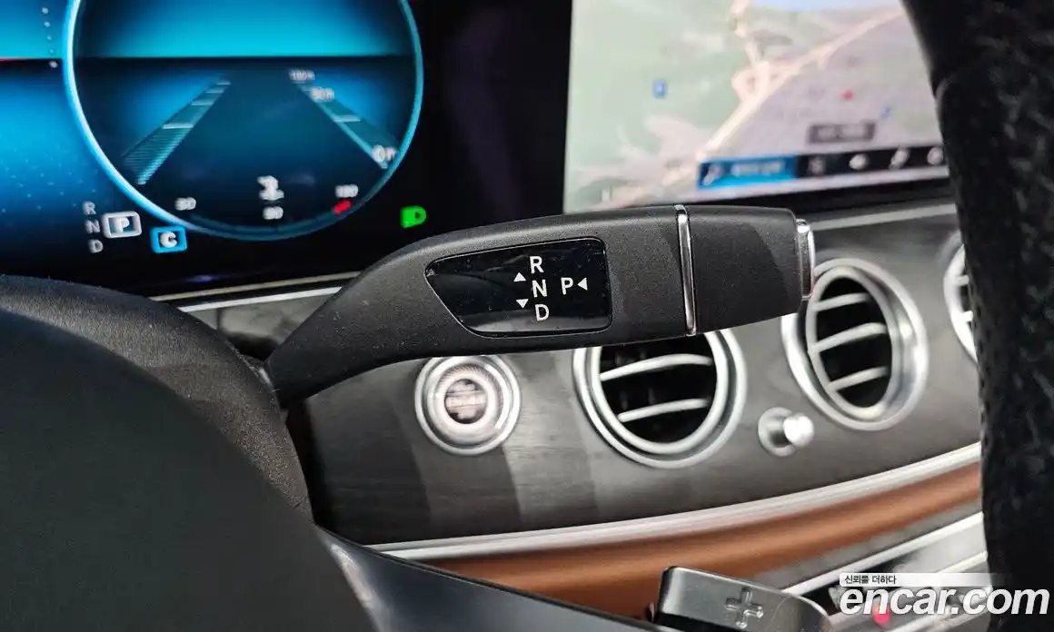 Mercedes-Benz E-Class 2021 1.9 Автомат в Москве № 764774, фото 9