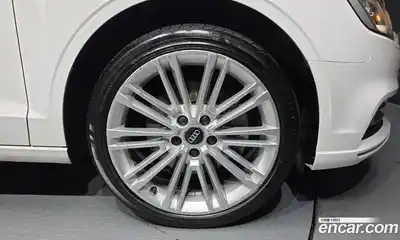 Audi A3 2018 2.0 Автомат в Москве № 764967, миниатюра 5