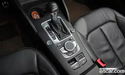 Audi A3 2018 2.0 Автомат в Москве № 764967, миниатюра 9