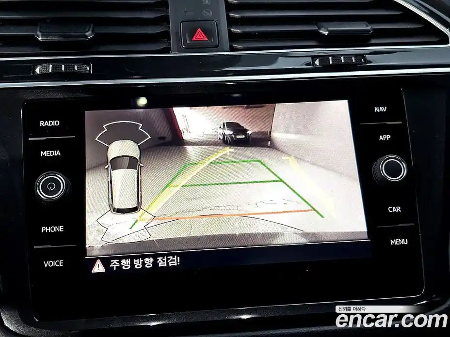 Volkswagen Tiguan 2021 2.0 Автомат в Москве № 767288, фото 15