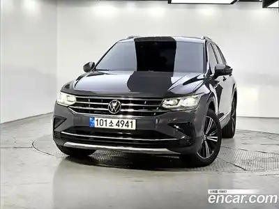 Volkswagen Tiguan 2021 2.0 Автомат в Москве № 767288, миниатюра 2