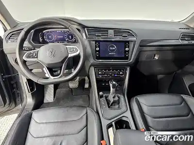 Volkswagen Tiguan 2021 2.0 Автомат в Москве № 767288, миниатюра 5