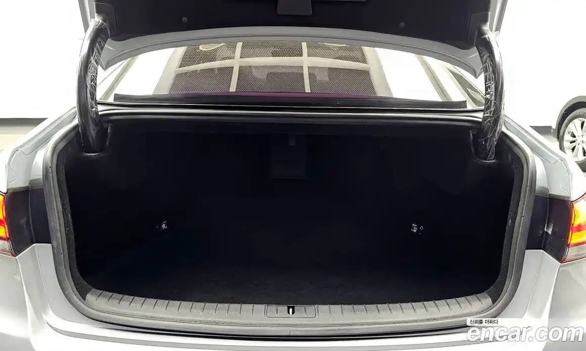 Genesis G80 2017 3.3 Автомат в Москве № 83284, фото 20