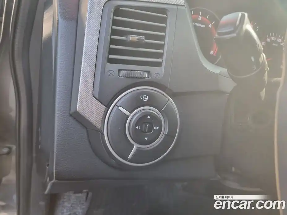 SsangYong Korando 2014 2.0 Автомат в Москве № 29600, фото 13