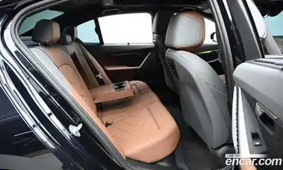 BMW 5-Series 2025 2.0 Автомат в Москве № 762314, миниатюра 12