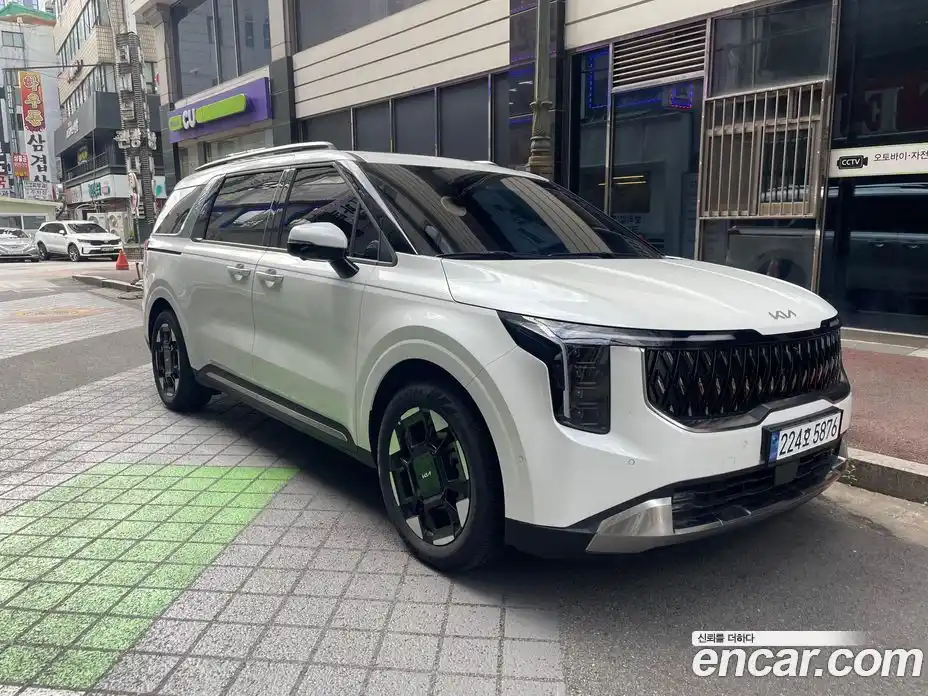 Kia Canival 2024 1.6 гидро в Москве № 12763, фото 5