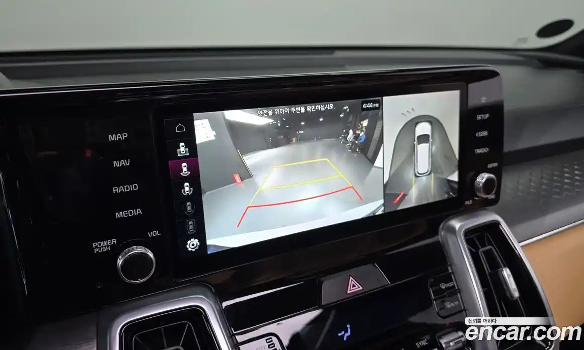 Kia Sorento 2021 1.6 Автомат в Москве № 13508, фото 16