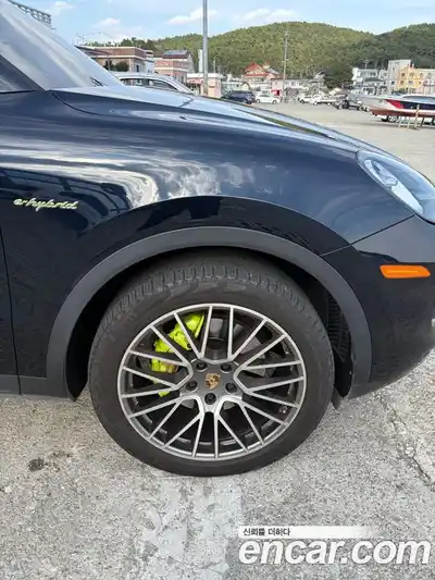 Porsche Cayenne 2019 3.0 Автомат в Москве № 165840, миниатюра 5