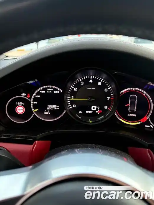 Porsche Cayenne 2019 3.0 Автомат в Москве № 165840, фото 8