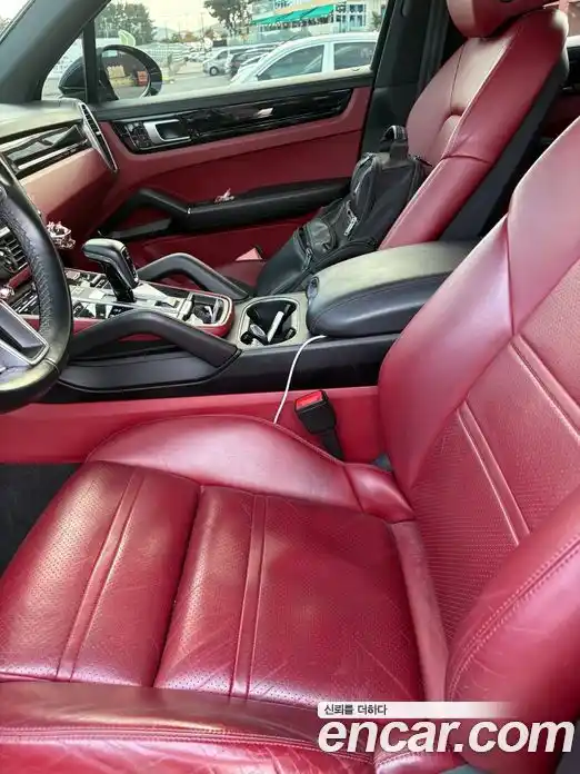 Porsche Cayenne 2019 3.0 Автомат в Москве № 165840, фото 9