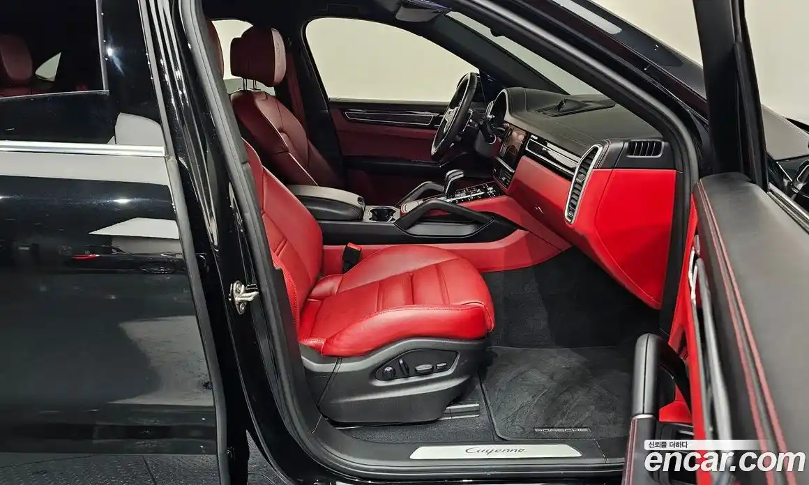 Porsche Cayenne 2022 3.0 Автомат в Москве № 197410, фото 11