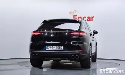Porsche Cayenne 2022 3.0 Автомат в Москве № 197410, миниатюра 4