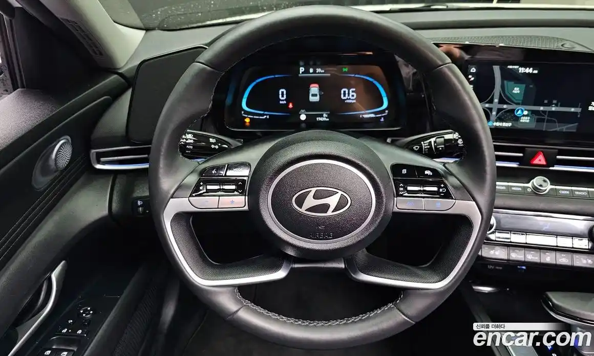 Hyundai Avante 2025 1.6 Автомат в Москве № 796531, фото 12