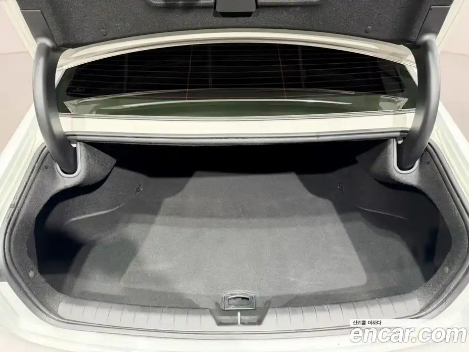 Hyundai Grandeur 2024 1.6 Автомат в Москве № 796562, фото 9