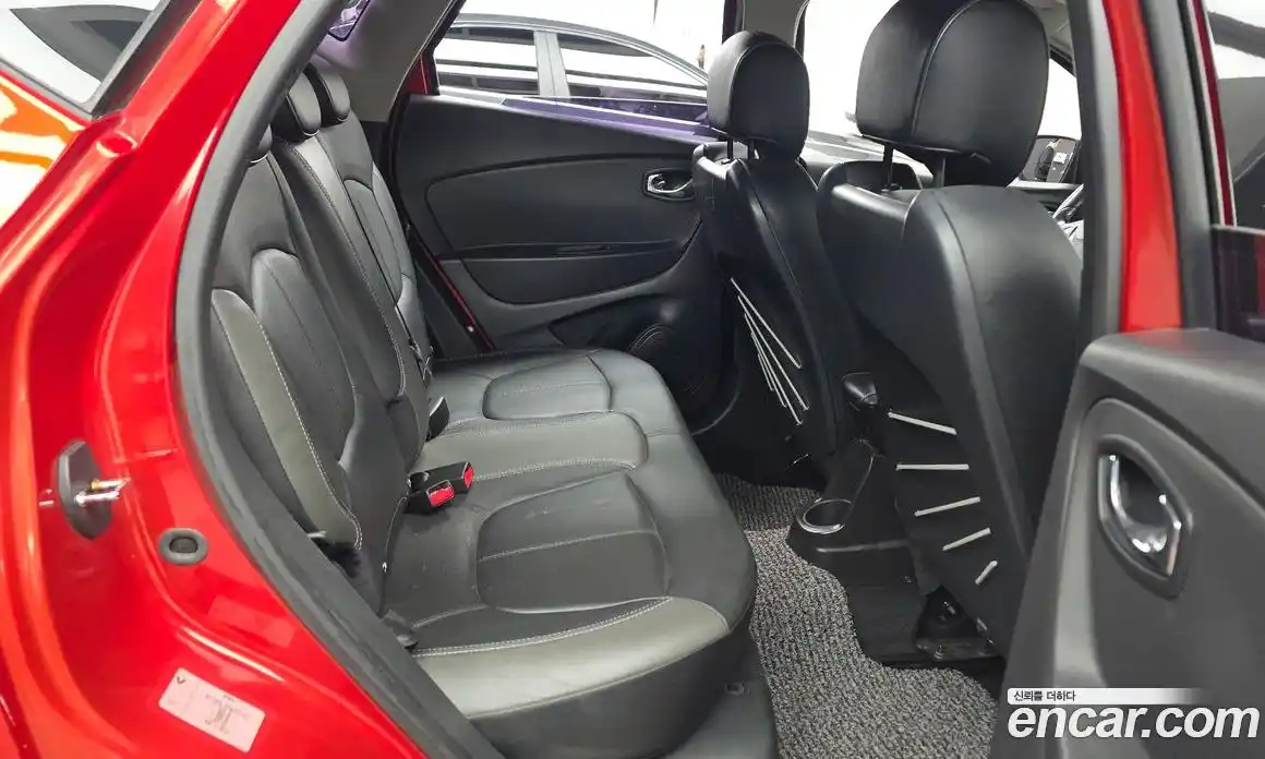 Renault QM3 2015 1.5 Автомат в Москве № 796745, фото 12