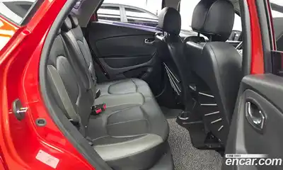 Renault QM3 2015 1.5 Автомат в Москве № 796745, миниатюра 12