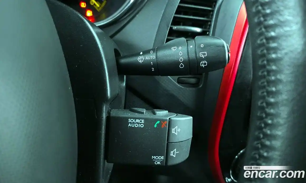 Renault QM3 2015 1.5 Автомат в Москве № 796745, фото 18