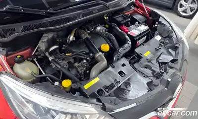 Renault QM3 2015 1.5 Автомат в Москве № 796745, миниатюра 6