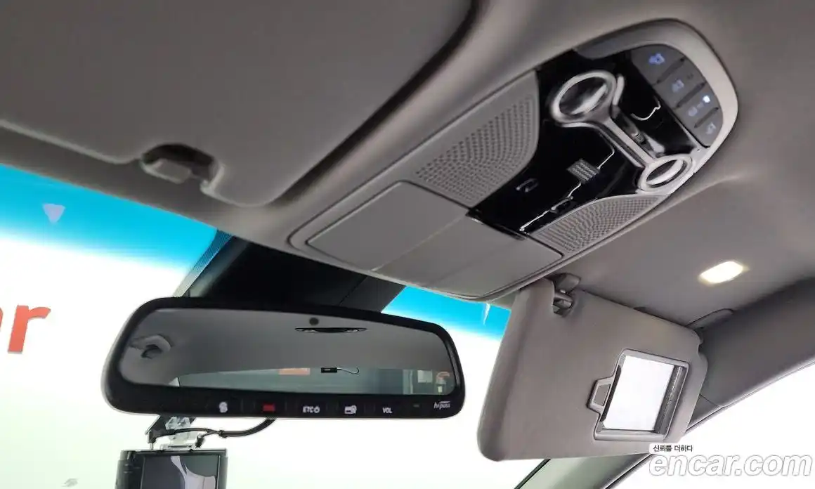 Hyundai Grandeur 2017 2.4 Автомат в Москве № 796903, фото 19