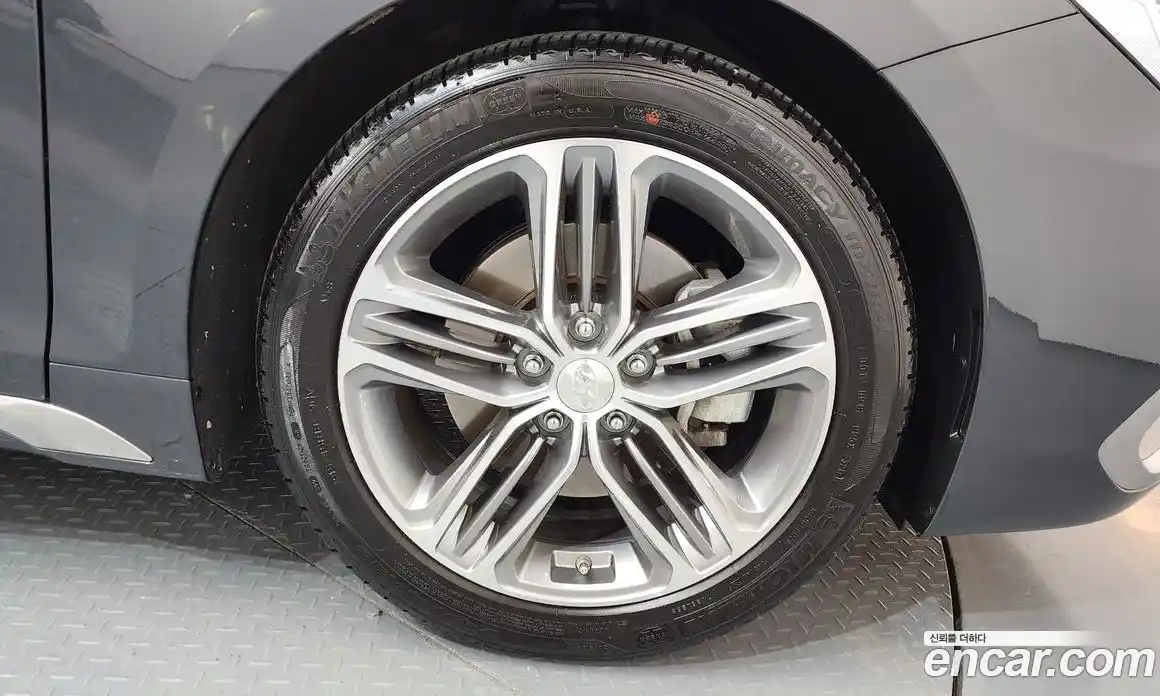 Hyundai Grandeur 2017 2.4 Автомат в Москве № 796903, фото 5