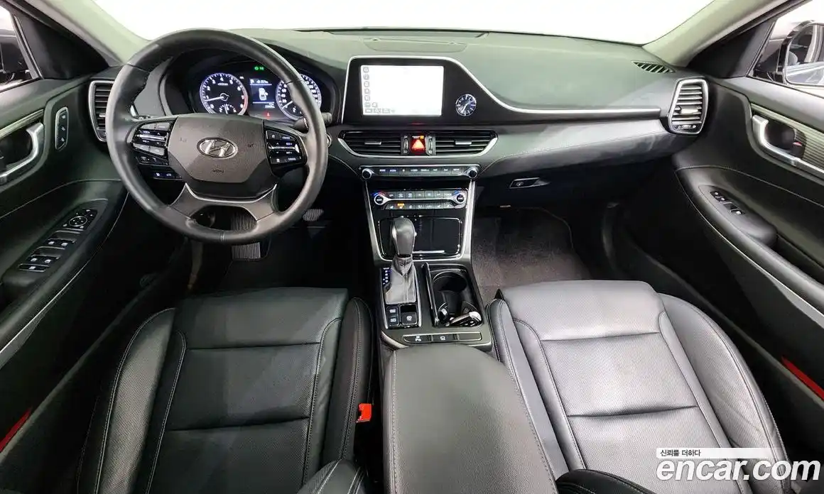 Hyundai Grandeur 2017 2.4 Автомат в Москве № 796903, фото 7