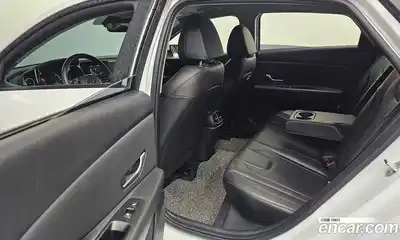 Hyundai Avante 2022 1.6 Автомат в Москве № 796965, миниатюра 11