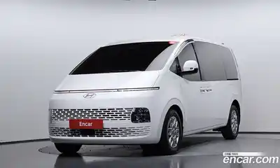 Hyundai Staria, 2025