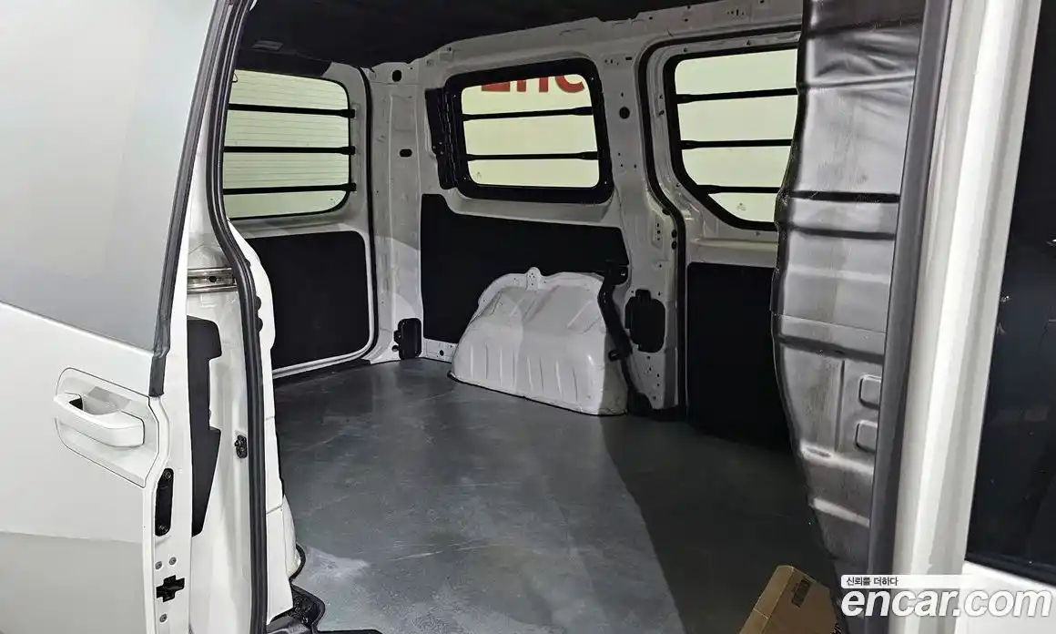 Hyundai Staria 2025 2.2 Автомат в Москве № 796984, фото 12