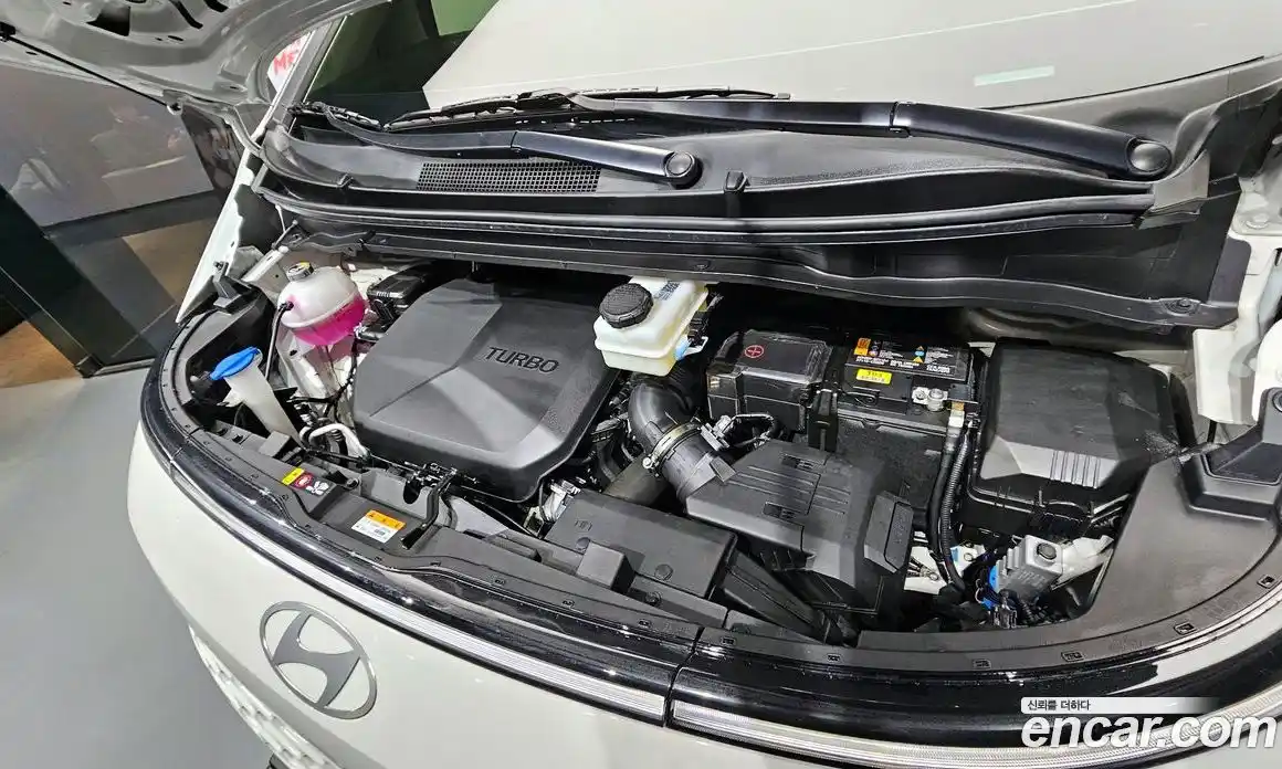 Hyundai Staria 2025 2.2 Автомат в Москве № 796984, фото 6