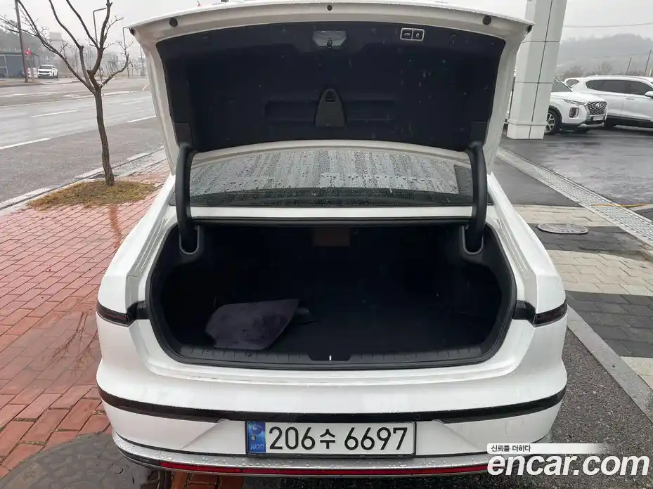 Hyundai Grandeur 2023 2.5 Автомат в Москве № 797003, фото 7