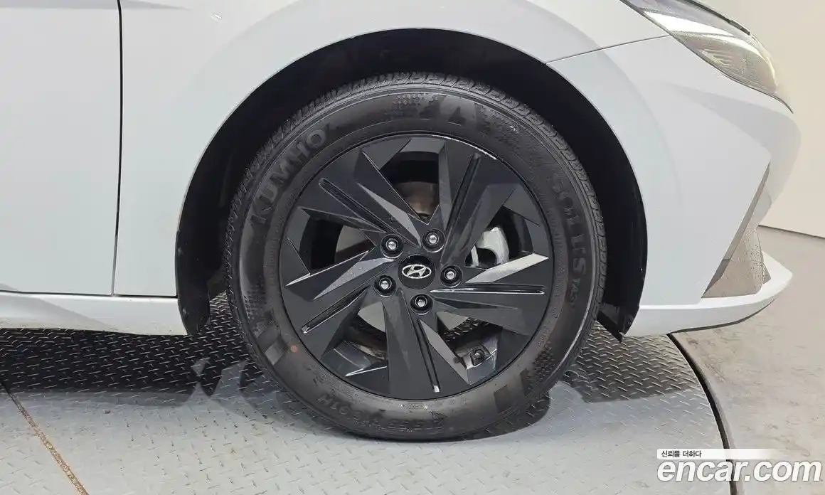 Hyundai Avante 2022 1.6 Автомат в Москве № 797104, фото 5