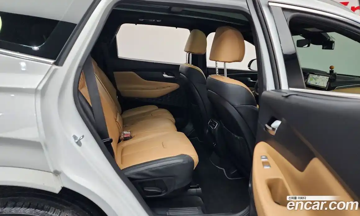 Hyundai Santa Fe 2023 2.5 Автомат в Москве № 797120, фото 12