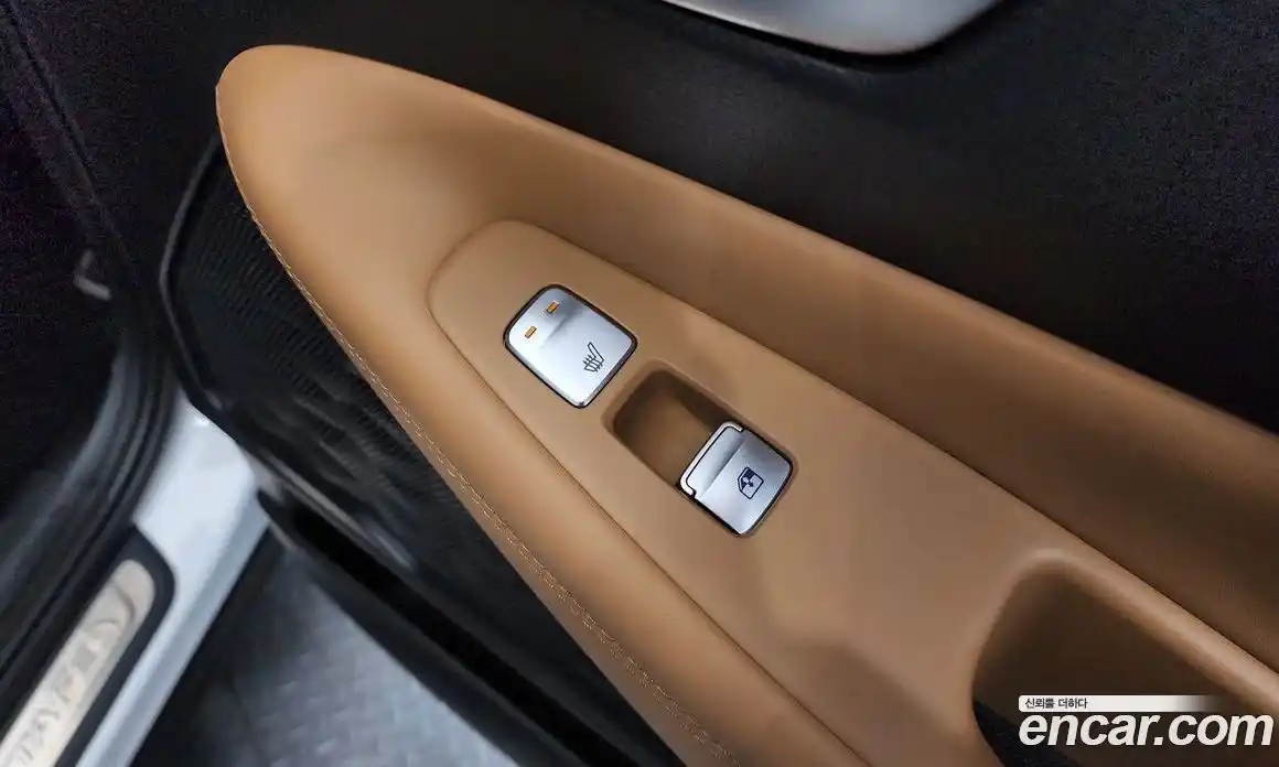 Hyundai Santa Fe 2023 2.5 Автомат в Москве № 797120, фото 19