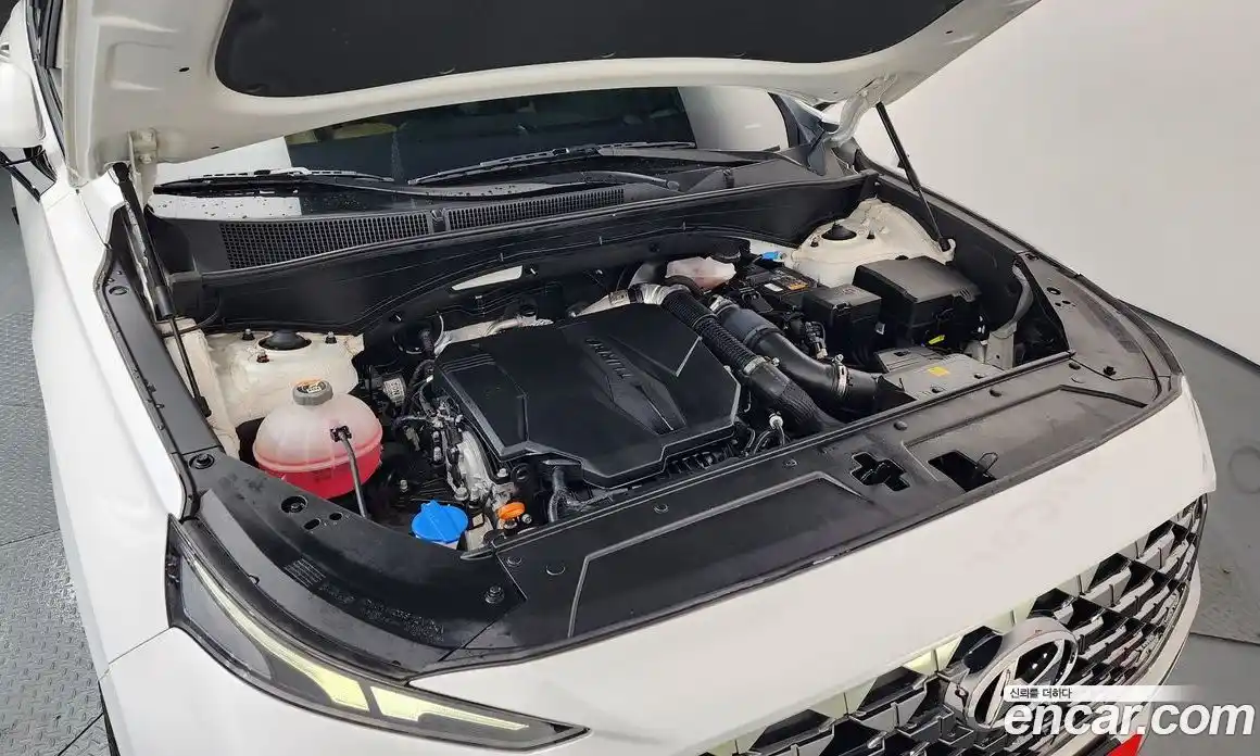 Hyundai Santa Fe 2023 2.5 Автомат в Москве № 797120, фото 6