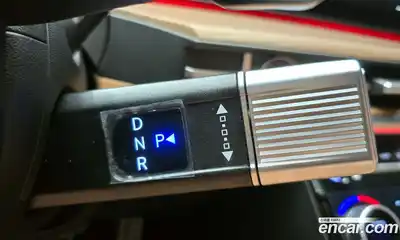 Hyundai Santa Fe 2024 2.5 Автомат в Москве № 797129, миниатюра 9