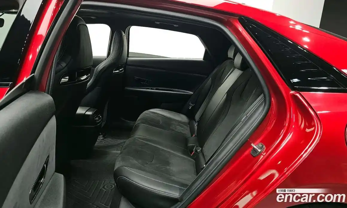 Hyundai Avante 2023 2.0 Автомат в Москве № 797152, фото 11