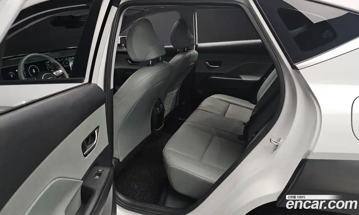 Hyundai Kona 2023 1.6 Автомат в Москве № 797182, фото 12