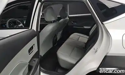 Hyundai Kona 2023 1.6 Автомат в Москве № 797182, миниатюра 12