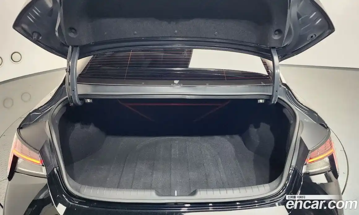 Hyundai Avante 2024 2.0 Автомат в Москве № 797342, фото 20