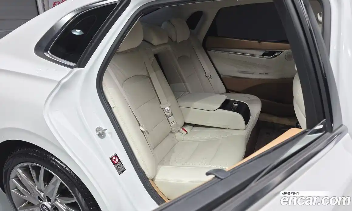 Hyundai Grandeur 2020 2.5 Автомат в Москве № 797361, фото 12