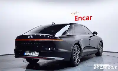 Hyundai Grandeur 2023 2.5 Автомат в Москве № 797362, миниатюра 2