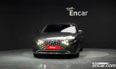 Hyundai Grandeur 2021 2.5 Автомат в Москве № 797419, миниатюра 3