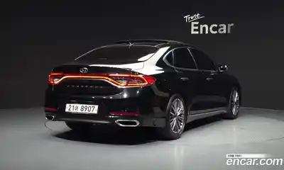 Hyundai Grandeur 2018 2.4 Автомат в Москве № 797451, миниатюра 2
