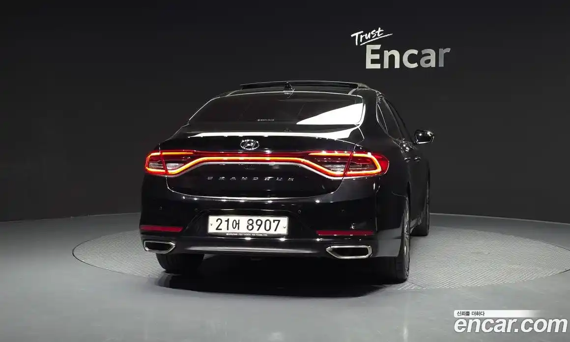 Hyundai Grandeur 2018 2.4 Автомат в Москве № 797451, фото 4