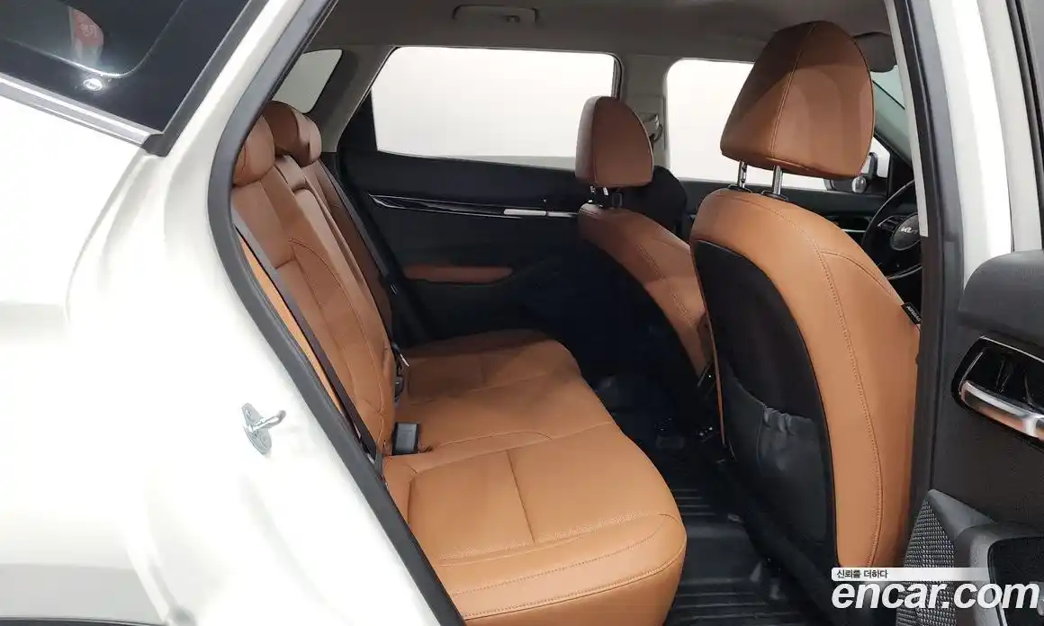 Kia Seltos 2024 1.6 Автомат в Москве № 797470, фото 12